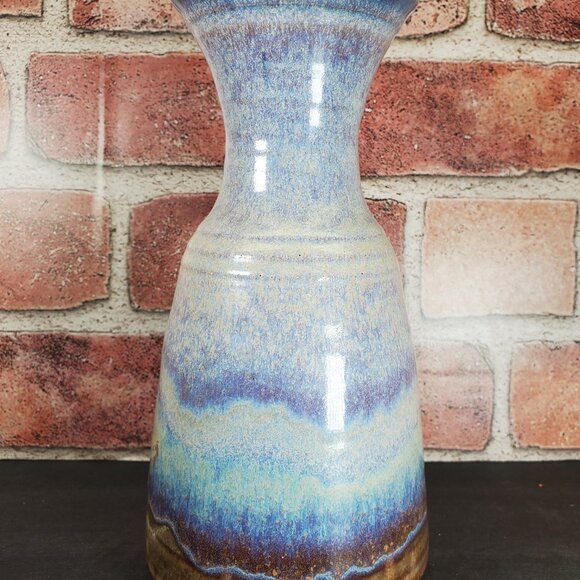 Vintage Red Duck Studio Signed Pottery Vase — Reactive Blue-Lavender Ombre Glaze - Picture 3 of 9